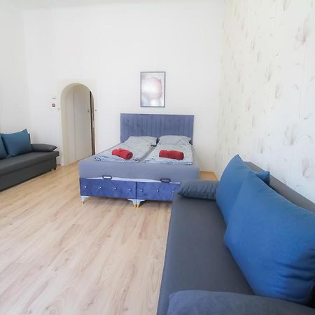 Ss Family 3 Bedroom Apartment In Praterstern Area Dw8 Wien Eksteriør bilde