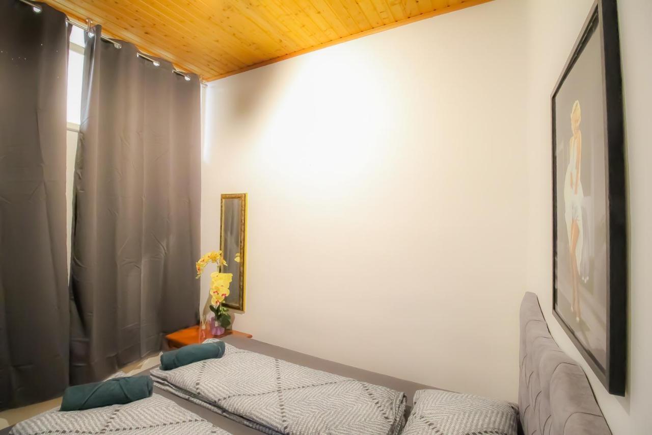 Ss Family 3 Bedroom Apartment In Praterstern Area Dw8 Wien Eksteriør bilde